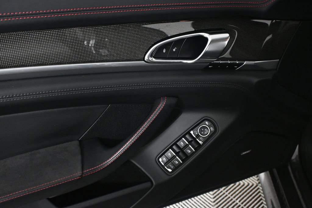 Used 2015 Porsche Panamera GTS AWD/4WD image 8