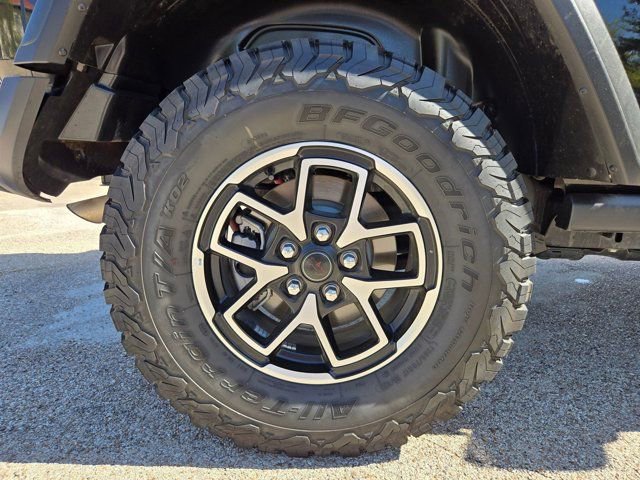 Used 2025 Jeep Wrangler Unlimited Rubicon image 32