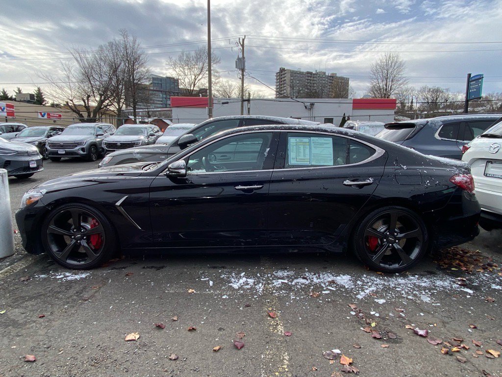 Used 2021 Genesis G70 3.3T w/ Sport Package image 2