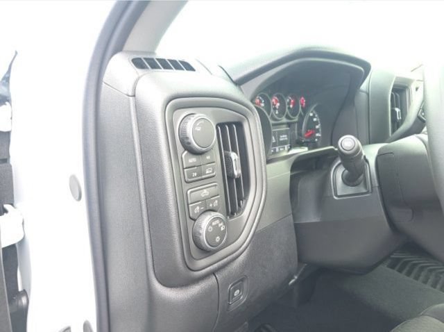 New 2026 Chevrolet Silverado 1500 Custom w/ Turbomax Blackout Package AWD/4WD image 14