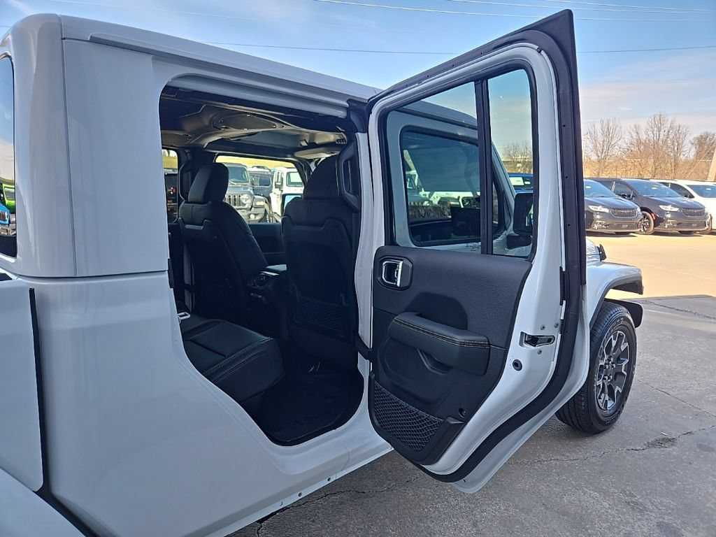 New 2026 Jeep Gladiator Mojave AWD/4WD image 77