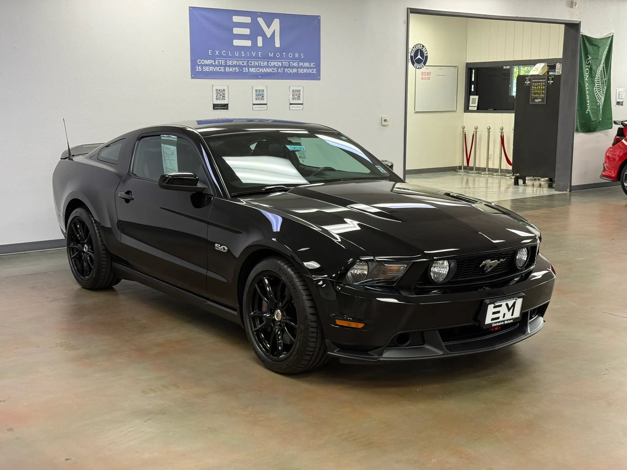 Used 2012 Ford Mustang GT Premium w/ Brembo Brake Pkg RWD image 2
