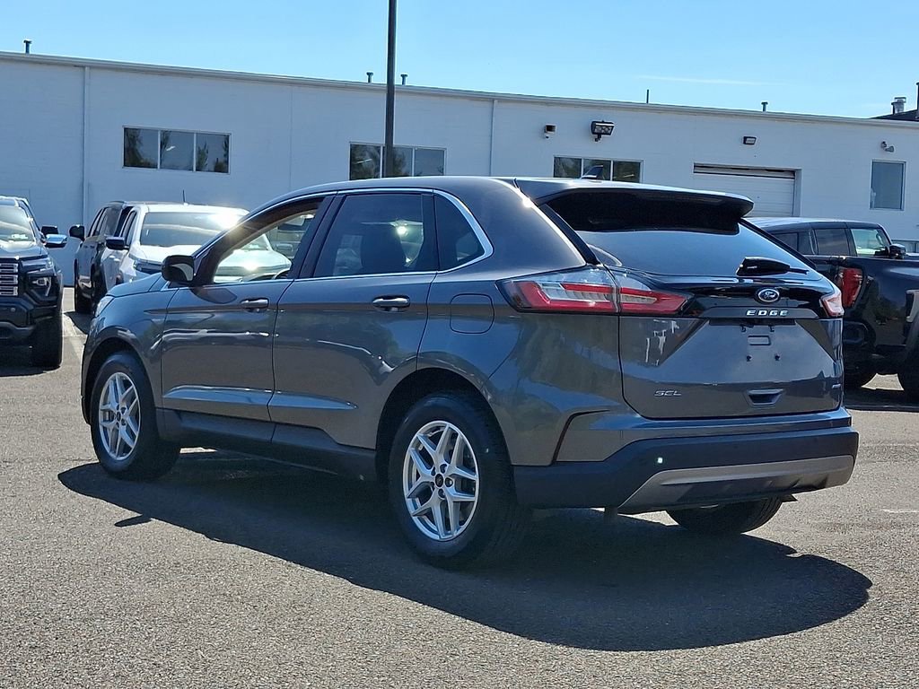 Used 2023 Ford Edge SEL w/ Convenience Package AWD/4WD image 4