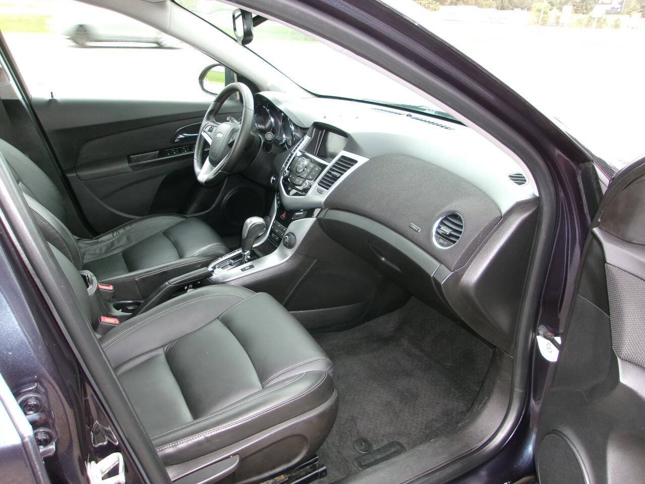 Used 2014 Chevrolet Cruze LTZ w/ RS Package FWD image 10