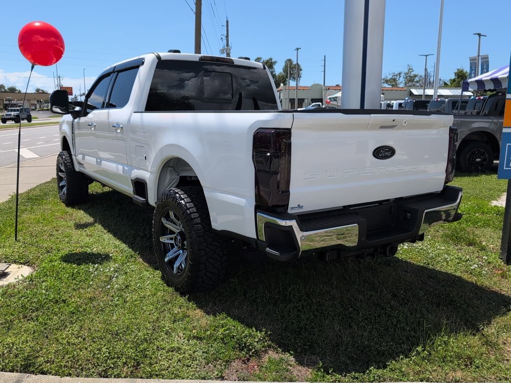 Used 2025 Ford F250 Lariat w/ Lariat Ultimate Package image 2