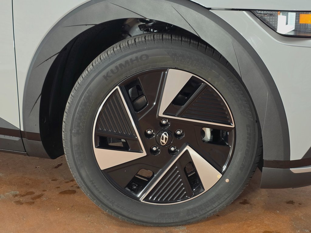 New 2026 Hyundai Ioniq 5 SEL image 11