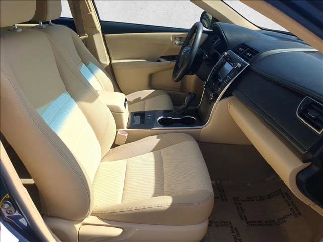 Used 2015 Toyota Camry LE image 19