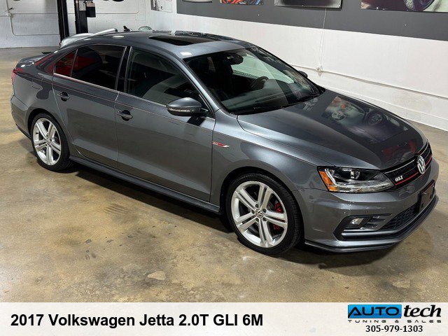 Used 2017 Volkswagen Jetta GLI image 4