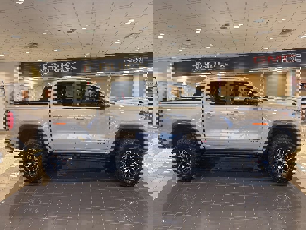 New 2026 GMC Canyon AT4X image 7