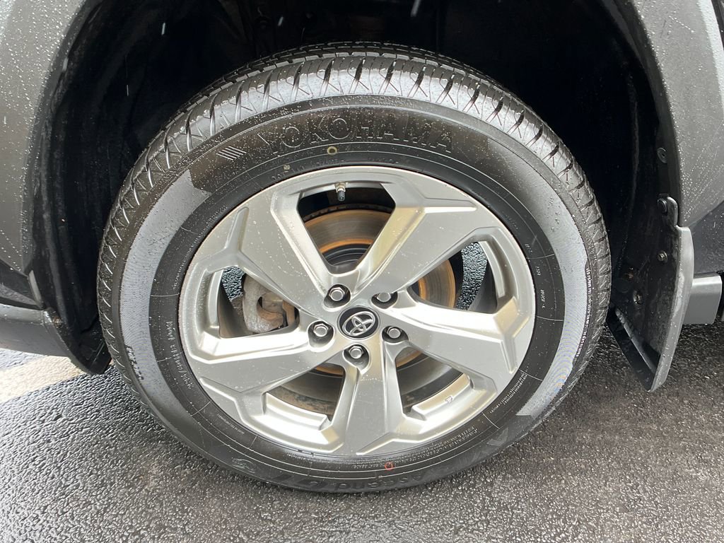 Used 2019 Toyota RAV4 Limited w/ Limited Grade Weather Package AWD/4WD image 25
