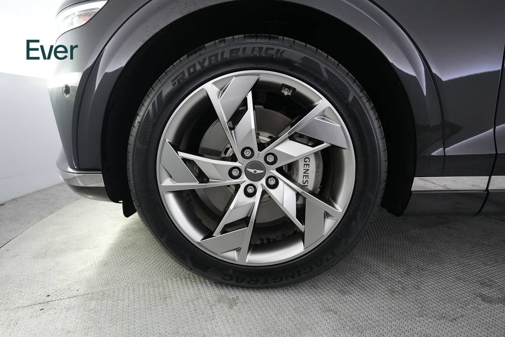 Used 2023 Genesis Electrified GV70 AWD/4WD image 9