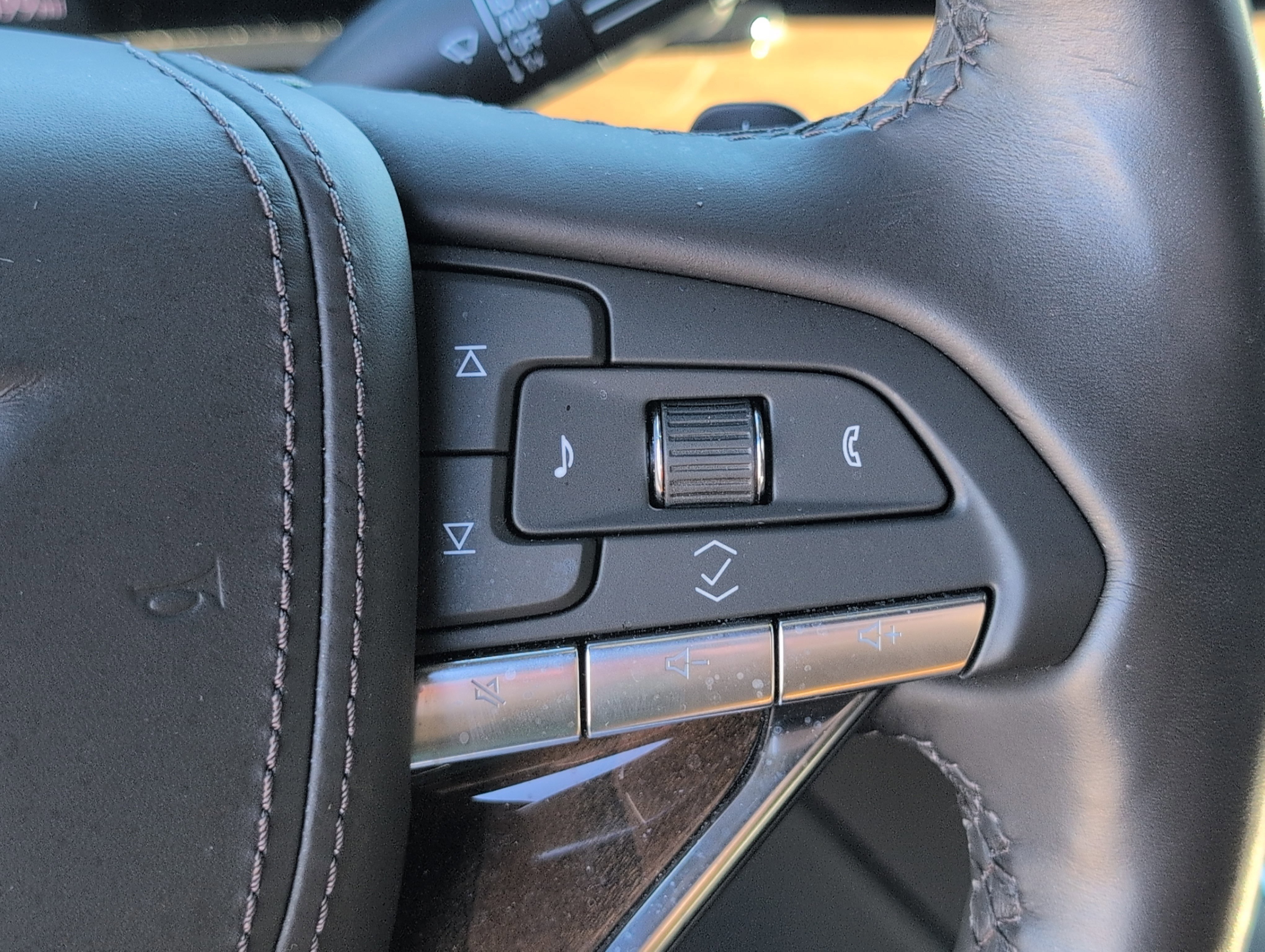 Certified 2024 Cadillac Escalade Sport Platinum image 25