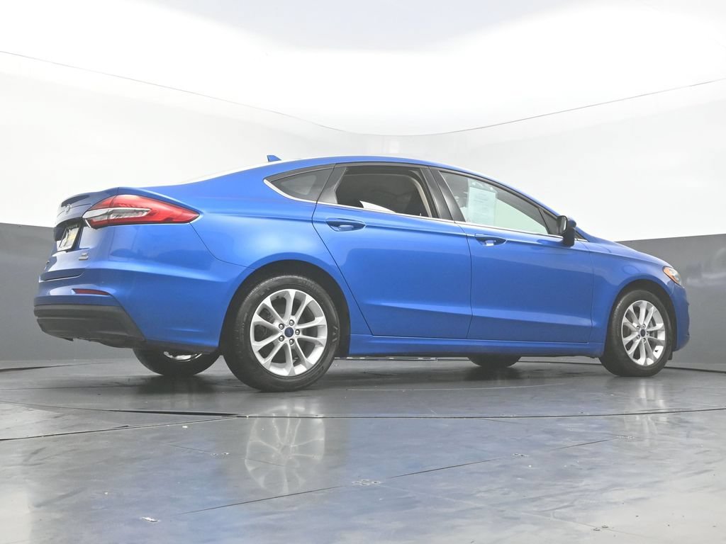 Used 2020 Ford Fusion SE FWD image 46