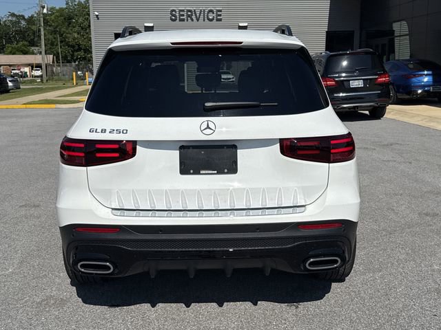 New 2025 Mercedes-Benz GLB 250 image 26