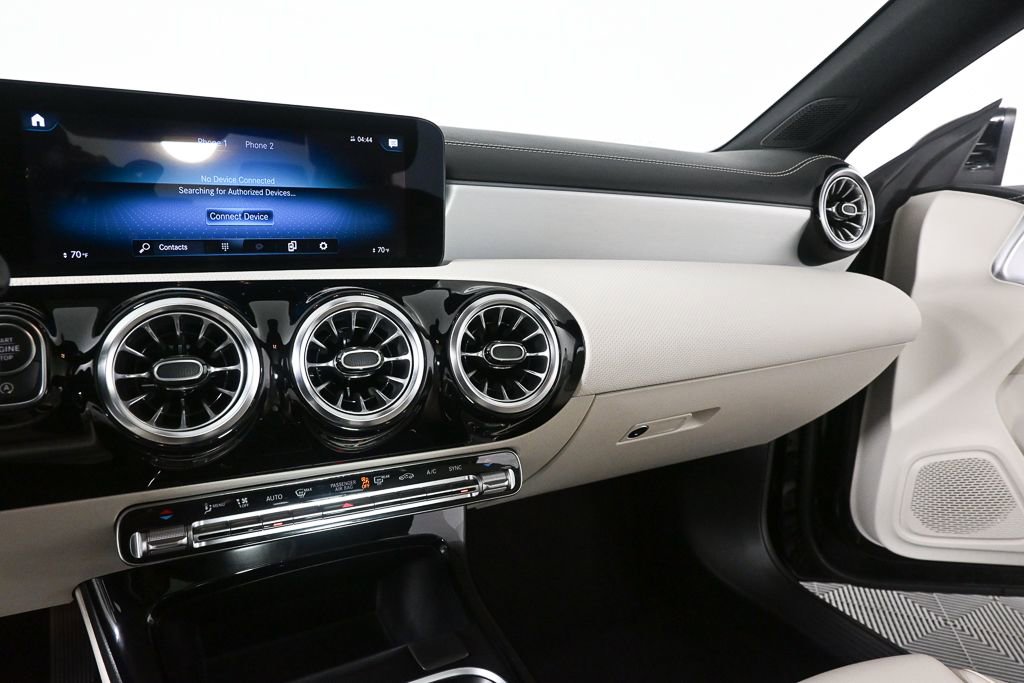 Used 2023 Mercedes-Benz CLA 250 image 13