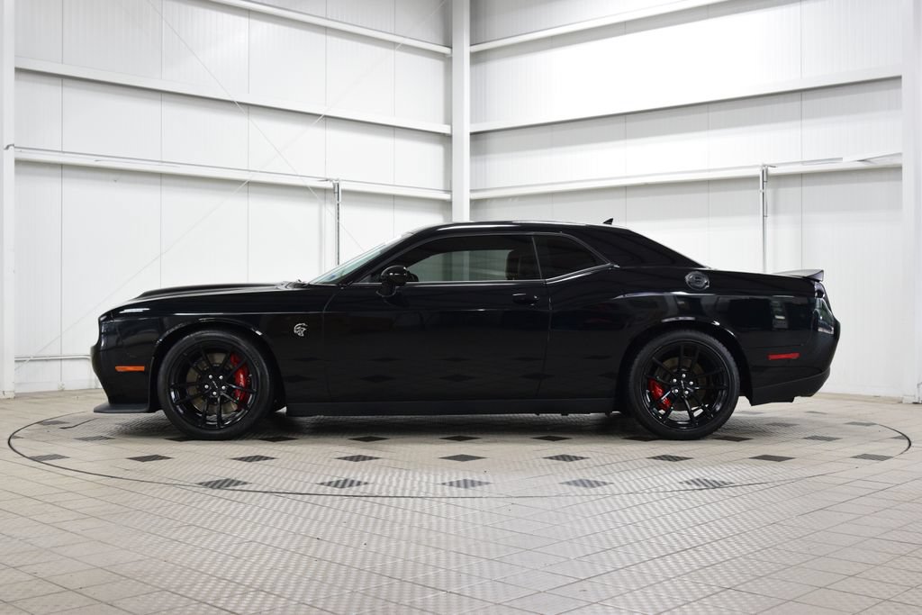 Used 2023 Dodge Challenger SRT Hellcat w/ Driver Convenience Group RWD image 4