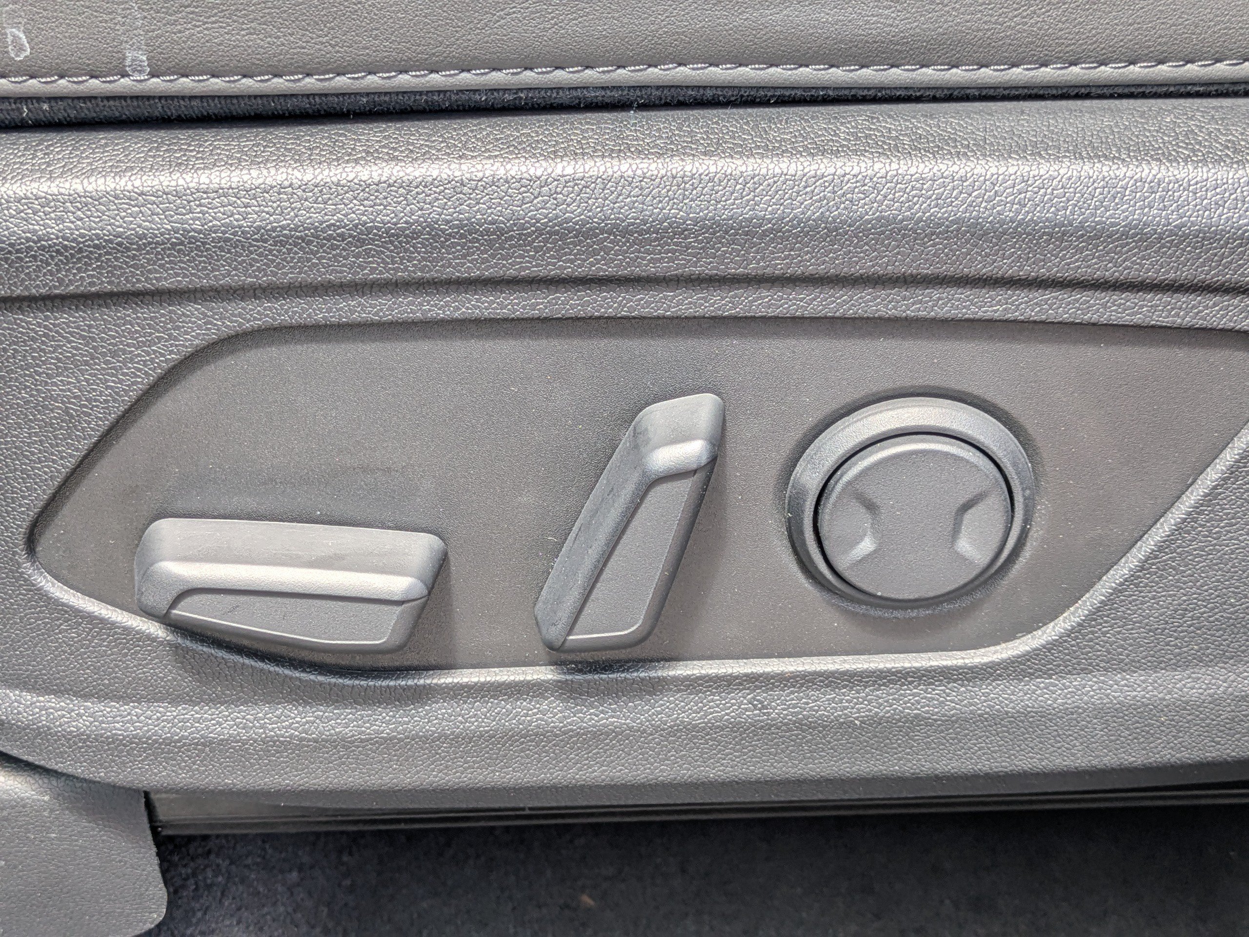 Used 2025 Kia Sorento EX w/ Panoramic Sunroof Package AWD/4WD image 19