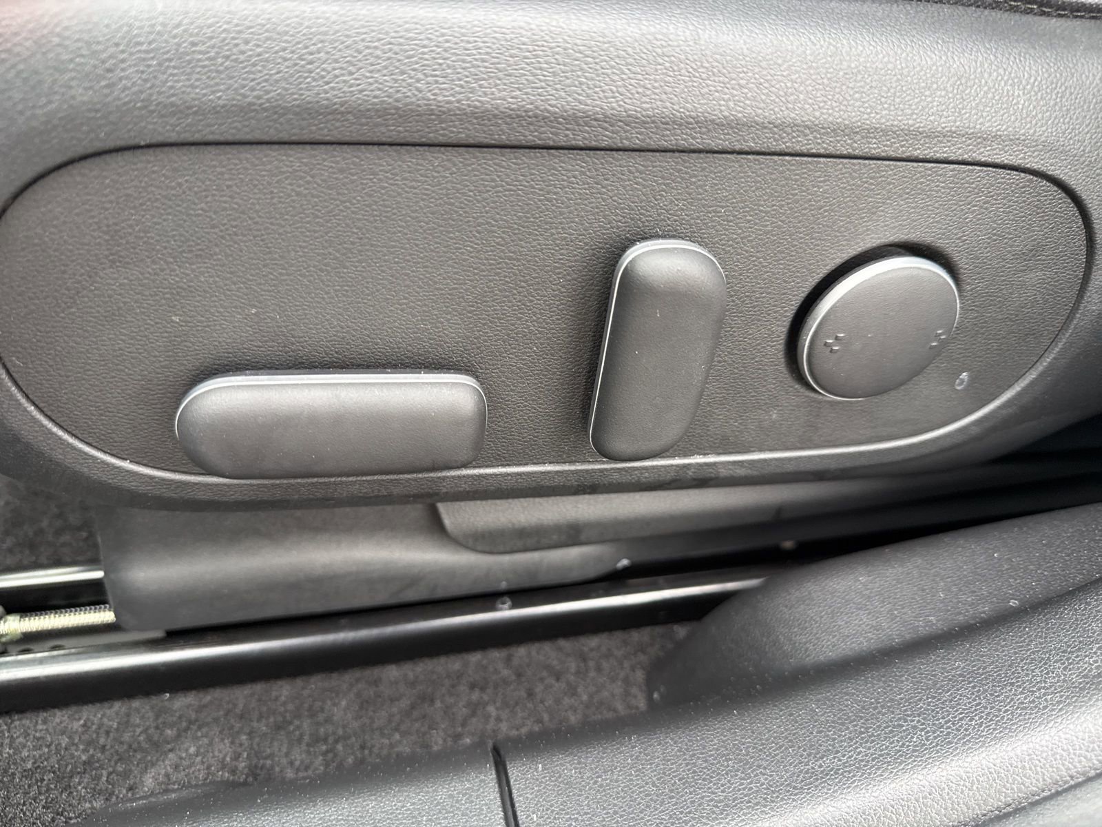 Used 2025 Hyundai Ioniq 5 SEL image 21