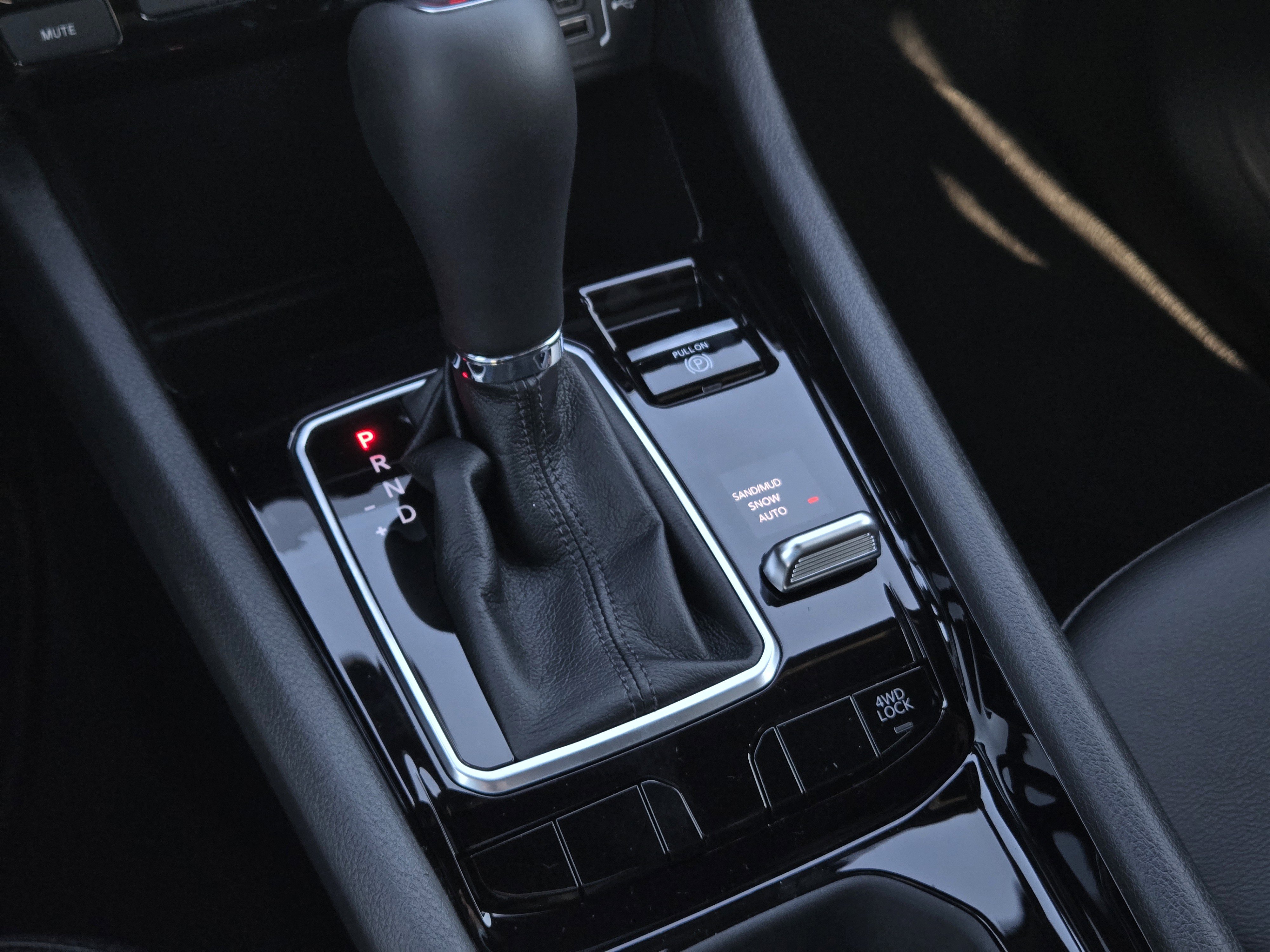 New 2026 Jeep Compass Latitude image 13