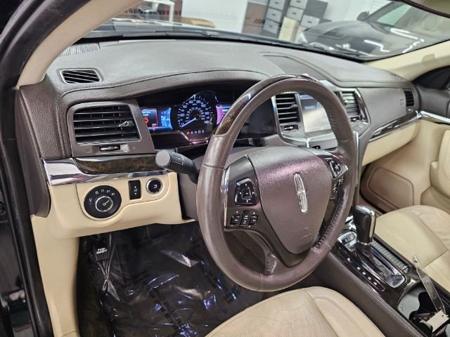 Used 2014 Lincoln MKS AWD w/ Equipment Group 101A image 7