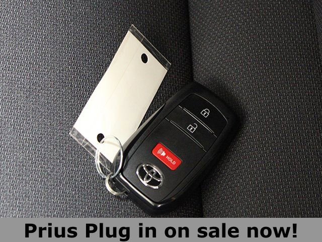 New 2026 Toyota Prius Plug-In Hybrid FWD image 12