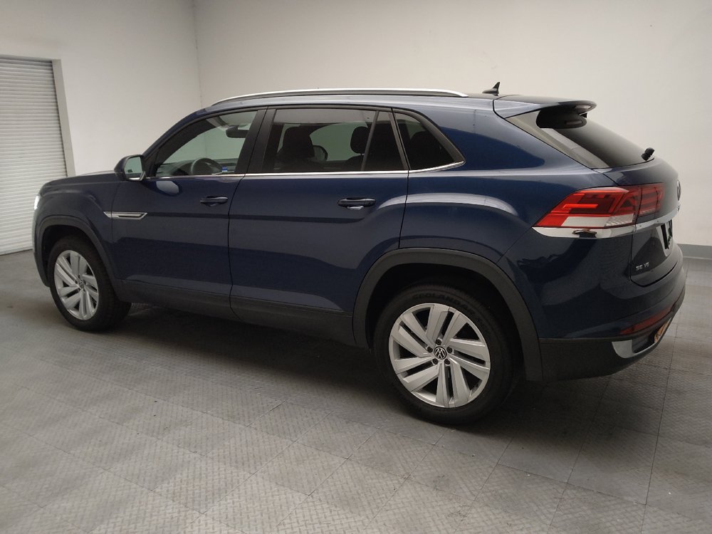 Used 2022 Volkswagen Atlas Cross Sport SE FWD image 3