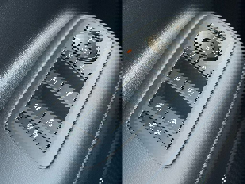 New 2026 Hyundai Santa Fe Limited AWD/4WD image 17