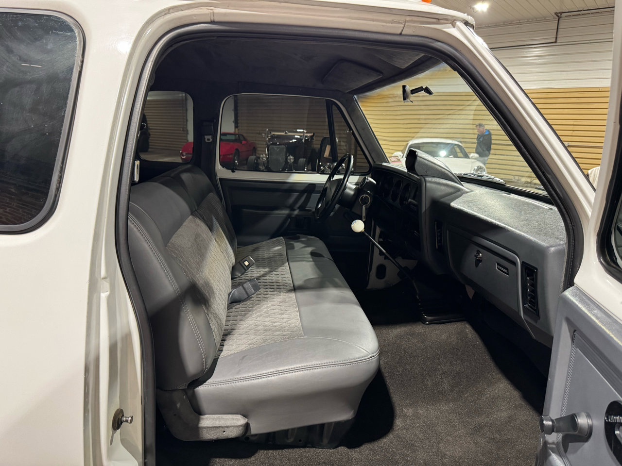 Used 1993 Dodge D/W Truck 350 RWD image 17