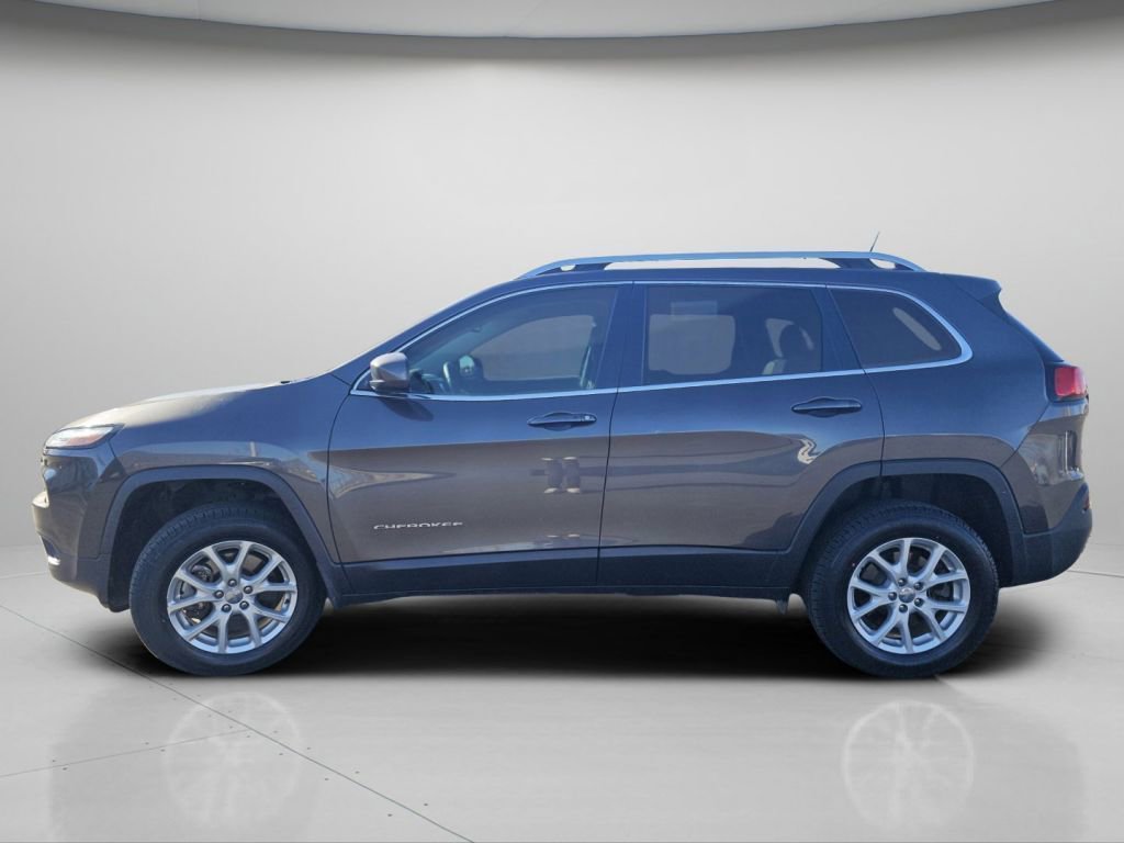 Used 2018 Jeep Cherokee Latitude Plus image 19
