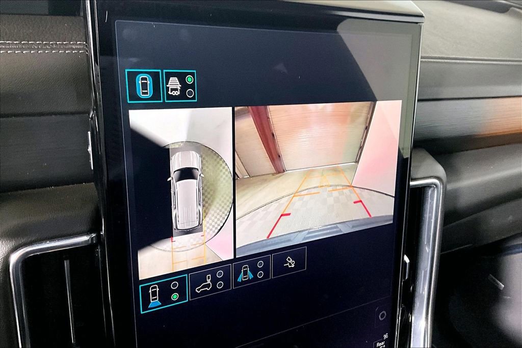 Used 2025 GMC Yukon Denali image 17