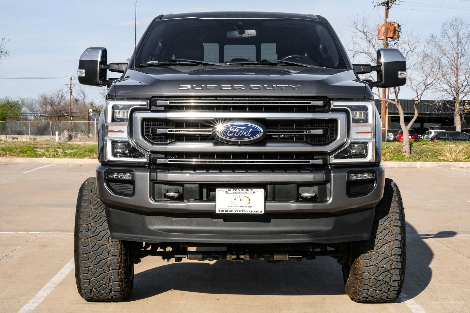 Used 2022 Ford F250 Platinum w/ FX4 Off-Road Package AWD/4WD image 8