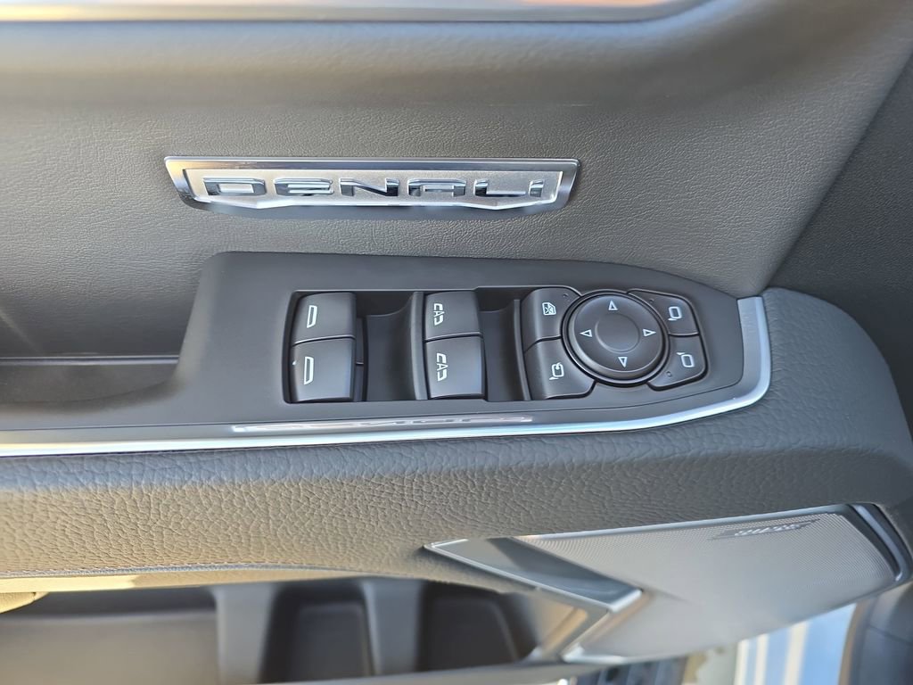 New 2026 GMC Sierra 1500 Denali w/ Denali Reserve Package AWD/4WD image 29