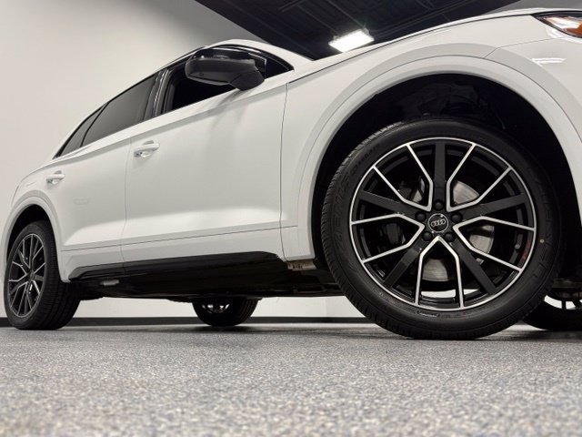 Used 2024 Audi SQ5 Premium Plus w/ Premium Plus Package AWD/4WD image 3