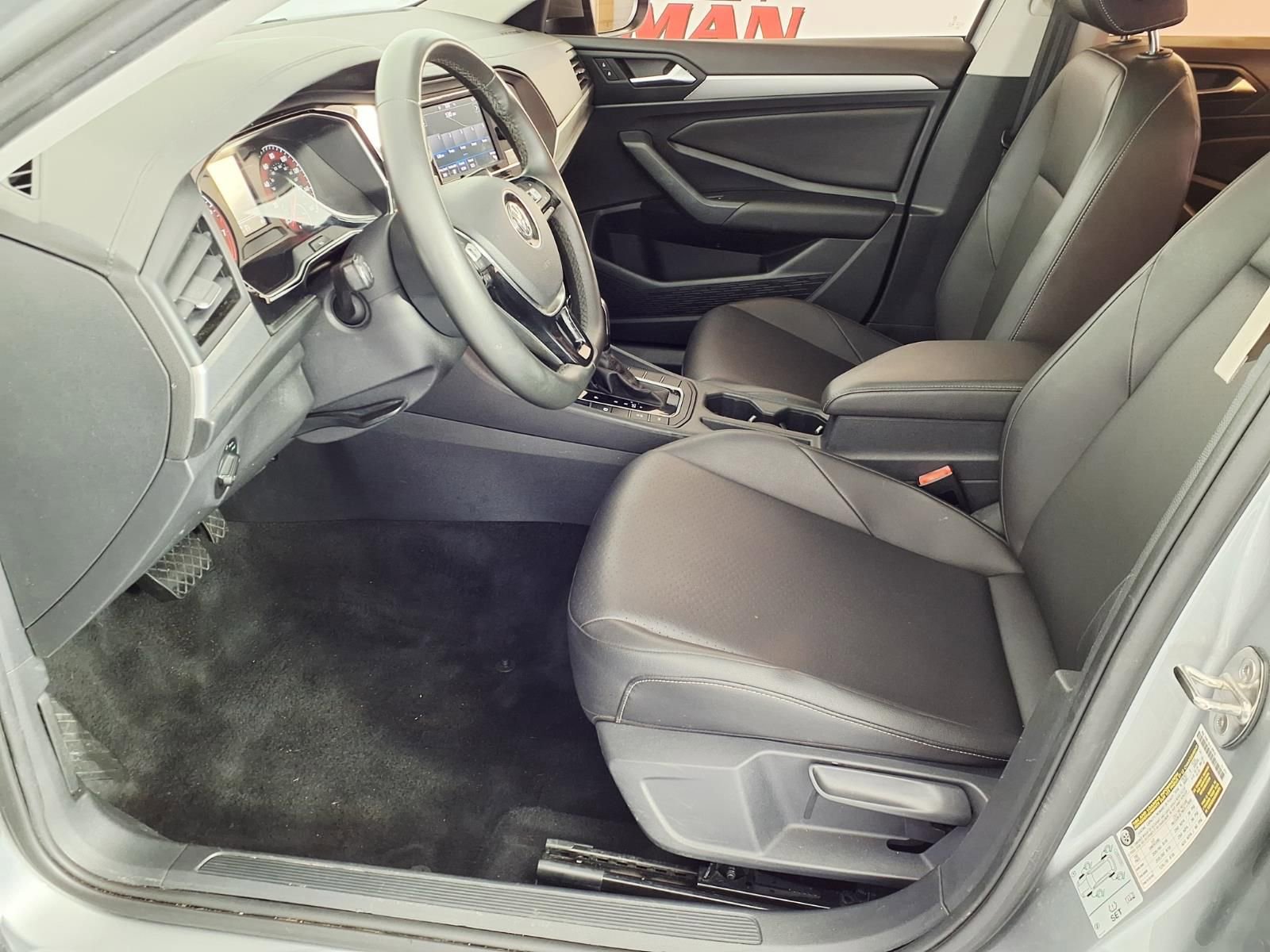 Used 2020 Volkswagen Jetta SE image 12