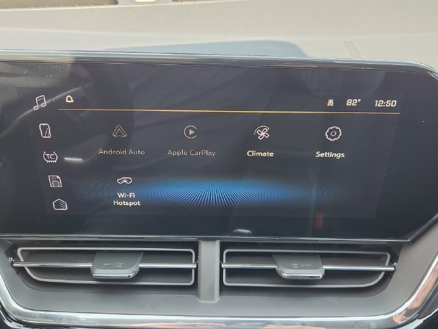 New 2026 Chevrolet Trax RS w/ Sunroof Package FWD image 18