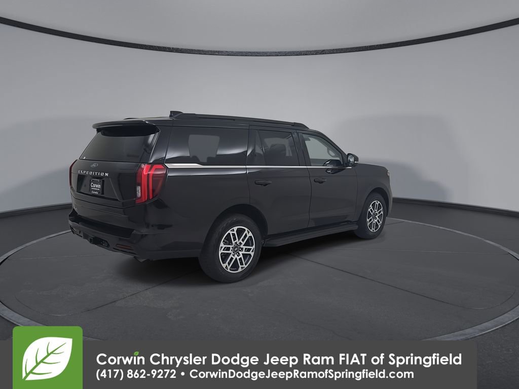 Used 2025 Ford Expedition Active AWD/4WD image 15