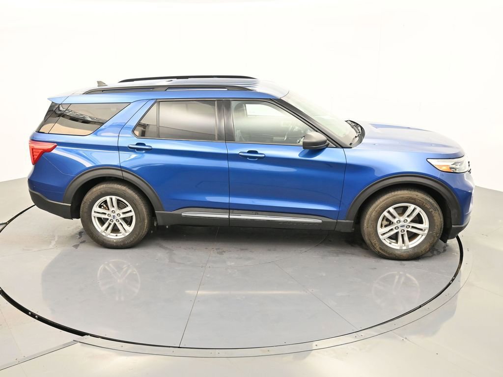 Used 2023 Ford Explorer XLT w/ Equipment Group 202A image 24