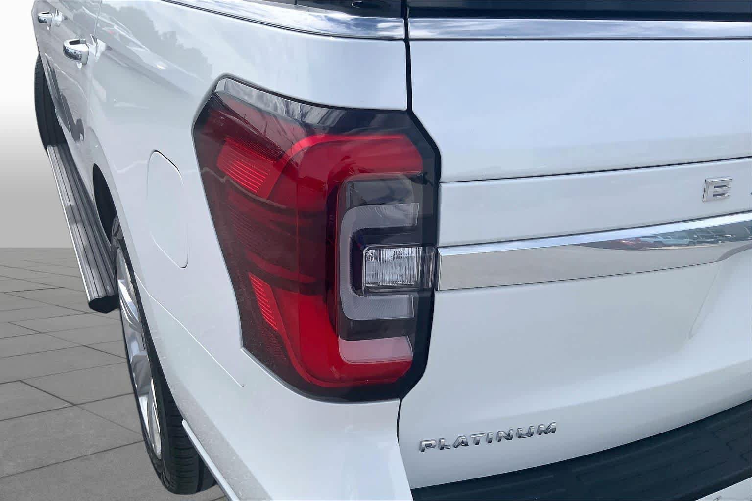 Used 2024 Ford Expedition Platinum AWD/4WD image 29