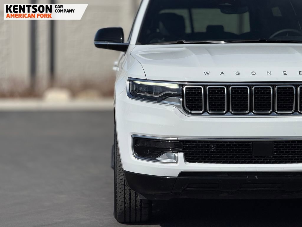 Used 2025 Jeep Wagoneer 4WD image 14