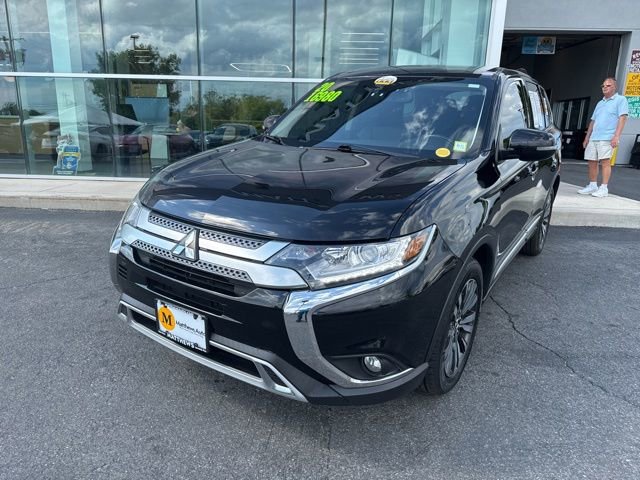 Used 2020 Mitsubishi Outlander ES AWD/4WD image 2