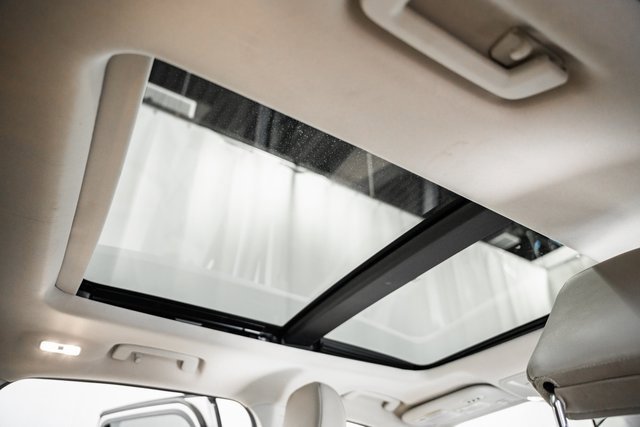 Used 2018 Ford Escape Titanium w/ Ford Safe & Smart Package image 34