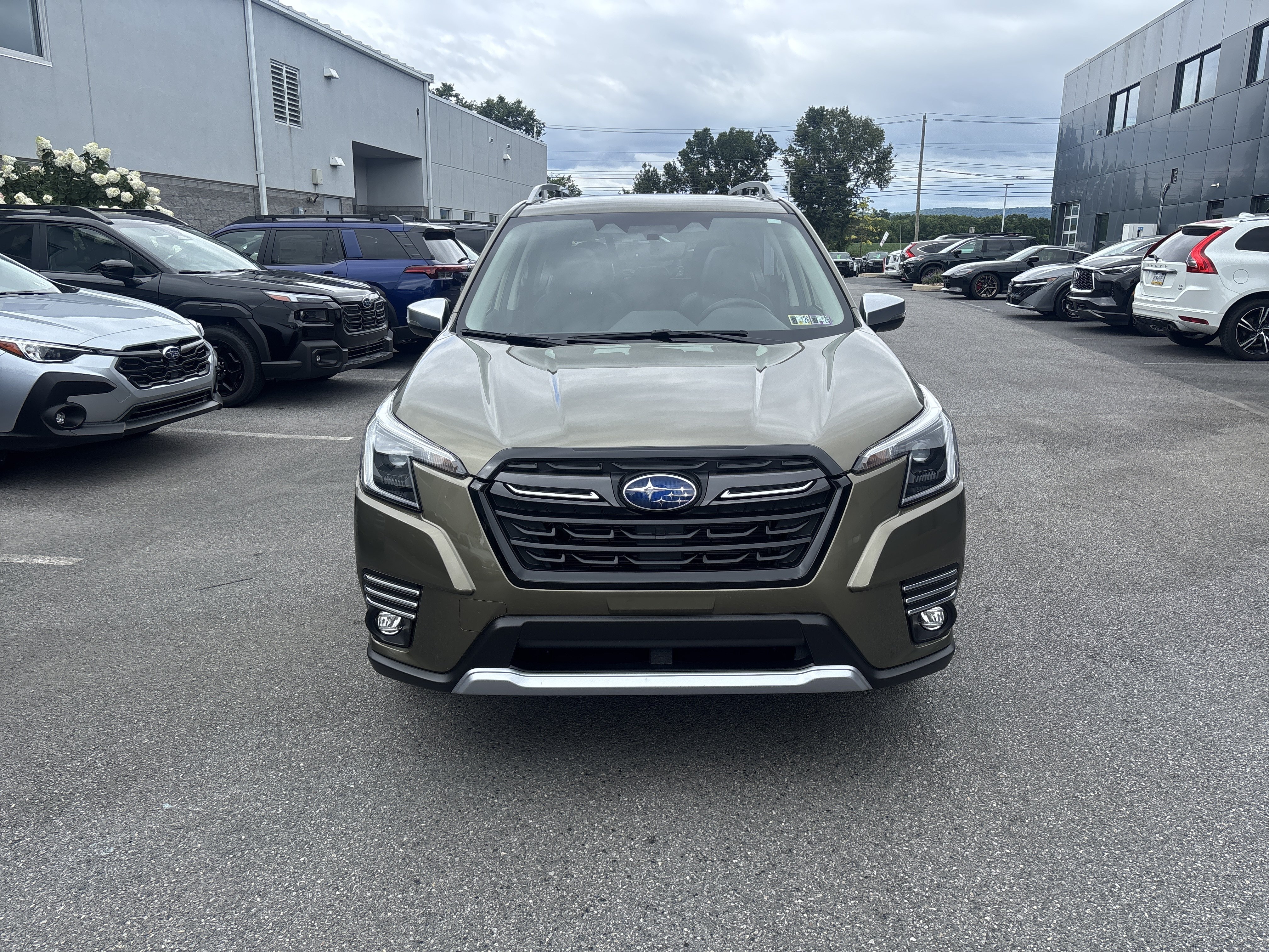 Used 2023 Subaru Forester Touring w/ Popular Package #2 AWD/4WD image 19