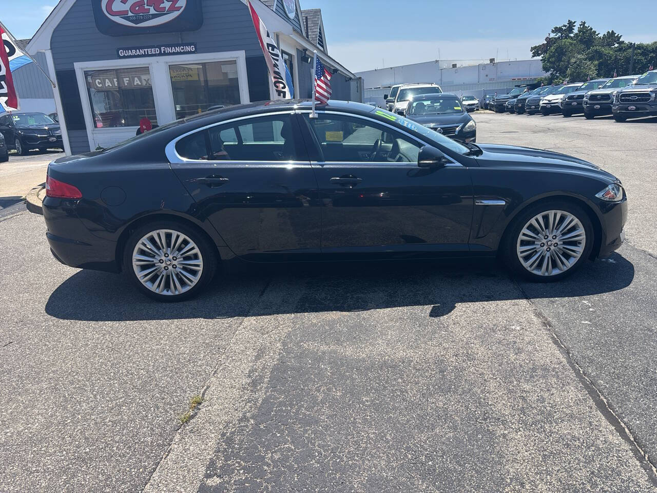 Used 2012 Jaguar XF Portfolio RWD image 12