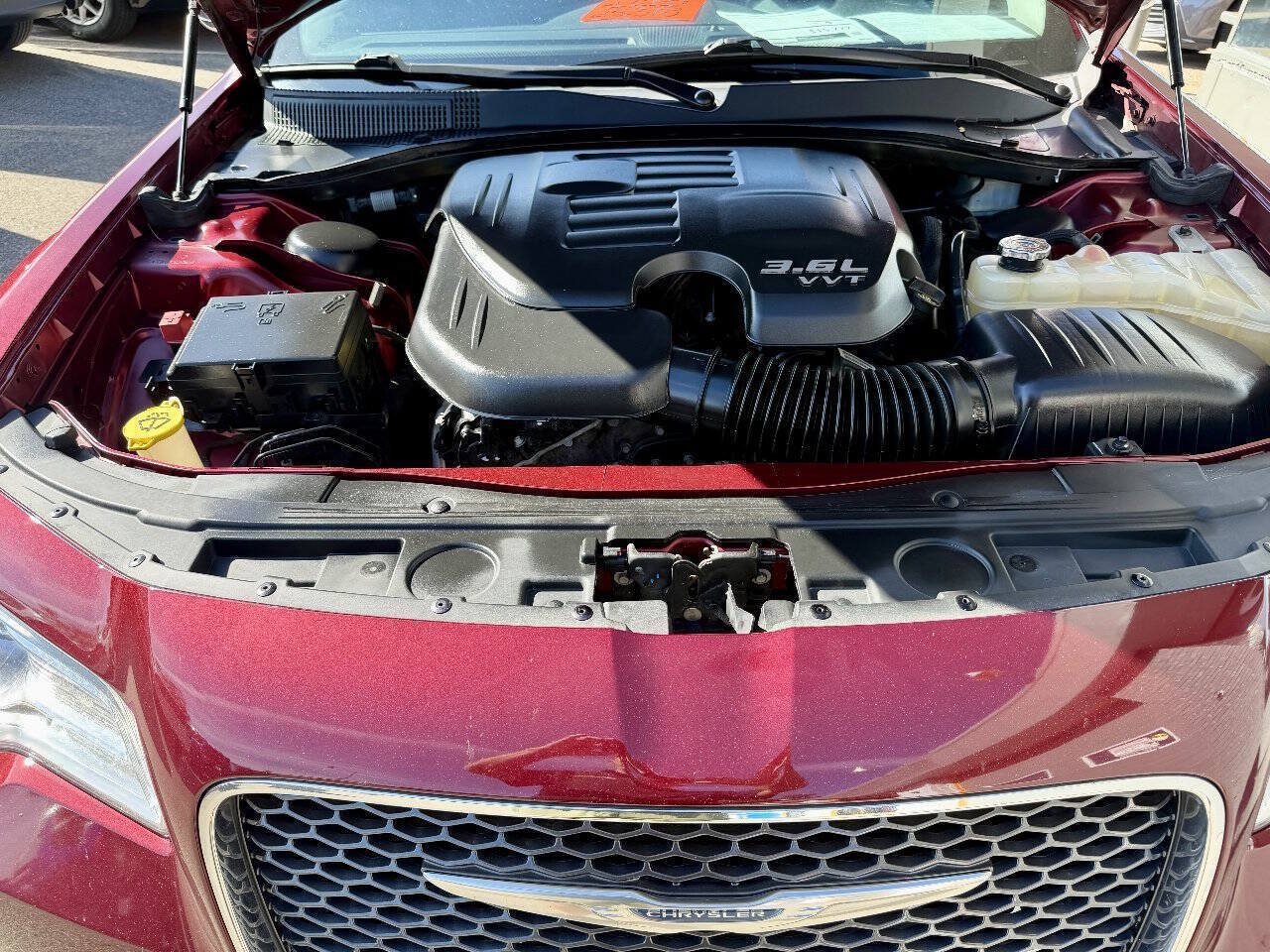 Used 2016 Chrysler 300 C AWD/4WD image 16