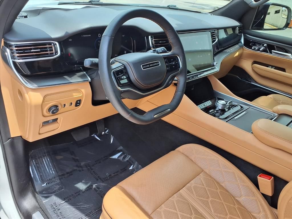Used 2025 Jeep Grand Wagoneer Series III w/ Quick Order Packagew 28T AWD/4WD image 18