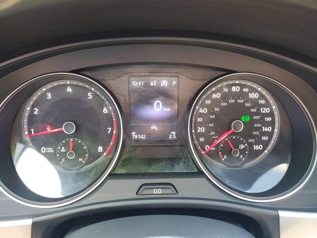 Used 2021 Volkswagen Atlas Cross Sport SE FWD image 21