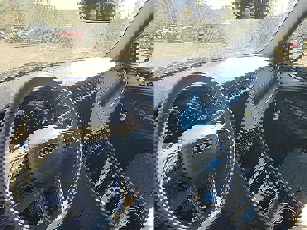 New 2025 Jeep Grand Cherokee Altitude image 9