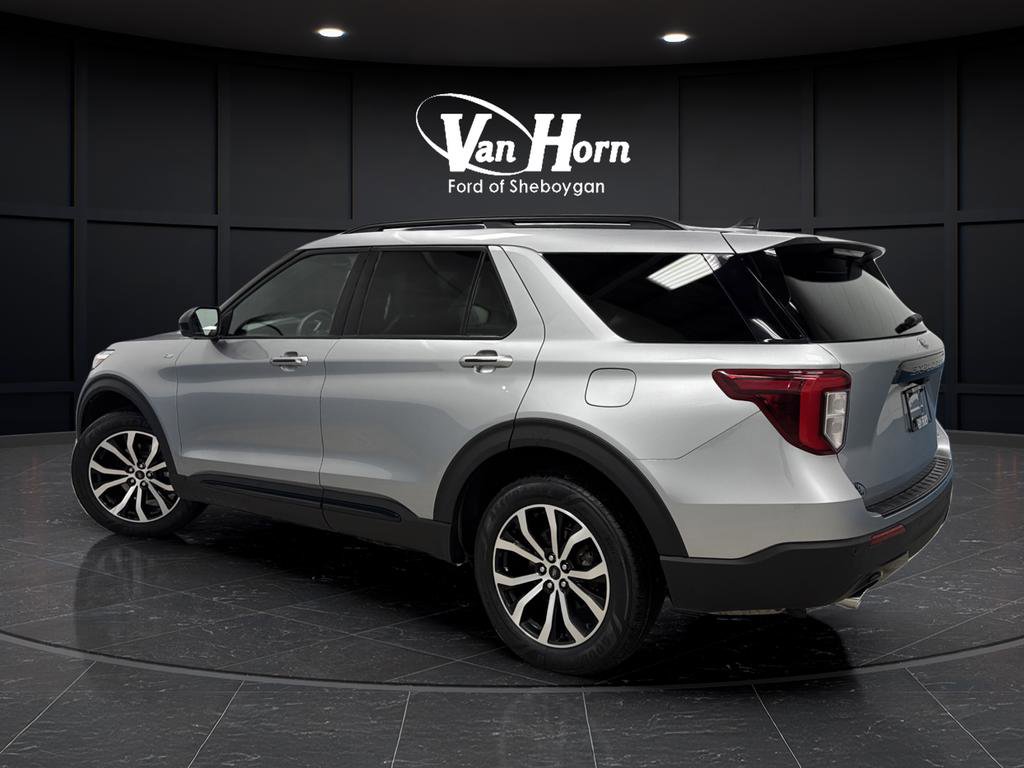 Used 2023 Ford Explorer ST-Line image 3