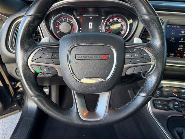 Used 2019 Dodge Challenger R/T w/ Driver Convenience Group RWD image 17