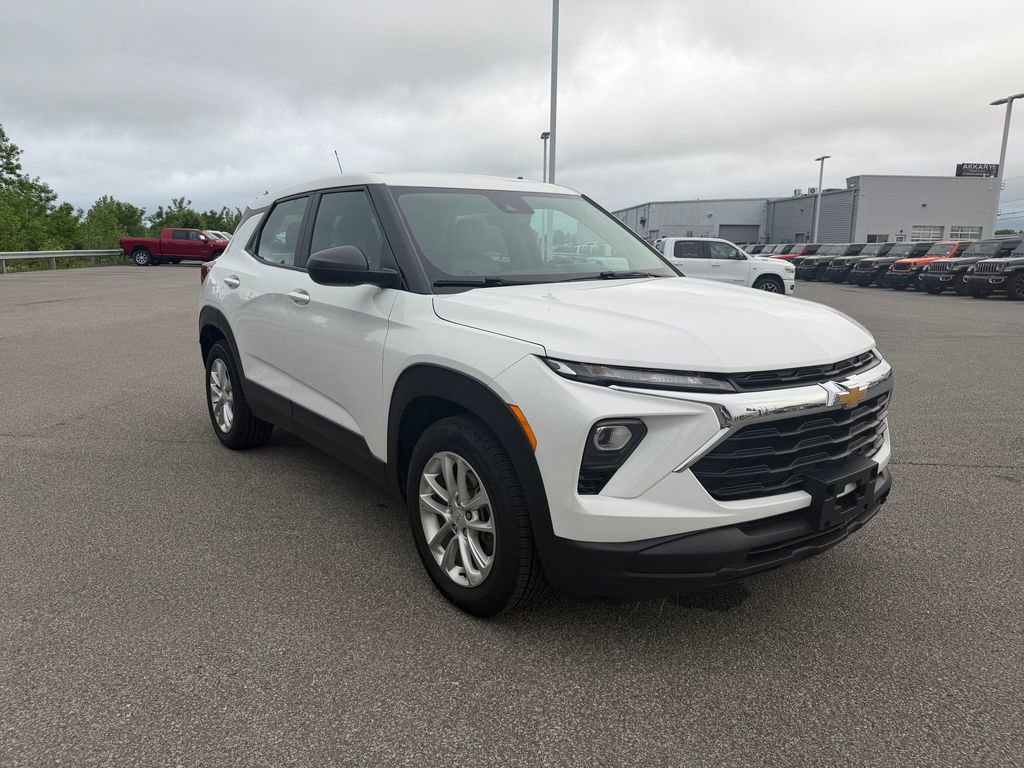 Used 2024 Chevrolet TrailBlazer LS FWD image 7